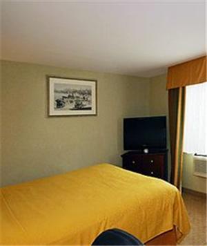 Quality Inn Jamaica Airtrain Нью-Йорк Номер фото