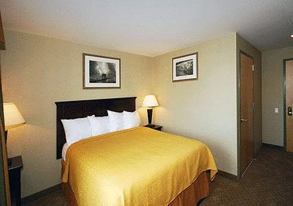 Quality Inn Jamaica Airtrain Нью-Йорк Номер фото